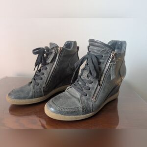 Miz Mooz Gray Leather Wedge Bootie, Size 39